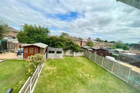 123 Kitchener Crescent, Poole, BH17 7HZ