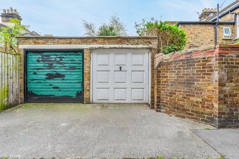 Garage for sale, Garage Brassey Square, Shaftesbury Estate, London, SW11