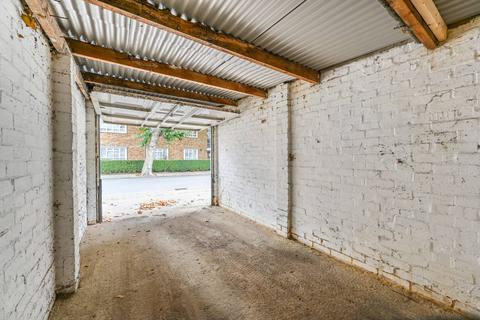 Garage for sale, Garage Brassey Square, Shaftesbury Estate, London, SW11