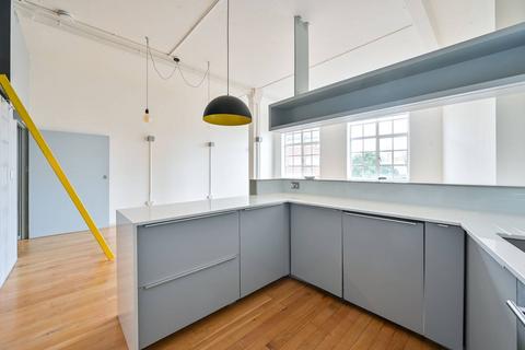 Studio for sale, Waterloo Road, Waterloo, London, SE1