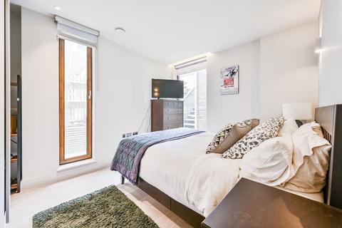 1 bedroom flat for sale, Independents Road, Blackheath, London, SE3