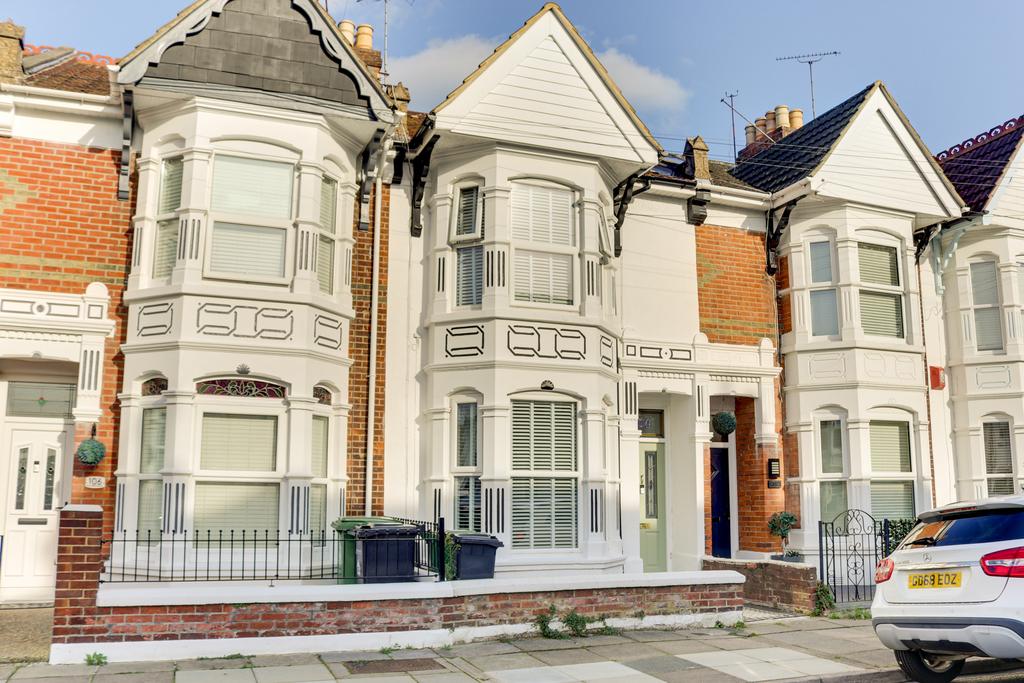 Beresford Road, Portsmouth 3 bed terraced house for sale £305,000