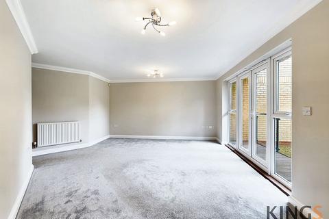 2 bedroom ground floor flat for sale, Gloucester Court, Hatfield, AL10