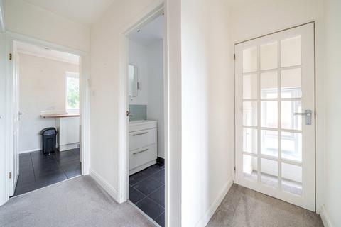 25a Pennylets Green, Stoke Poges, Slough, SL2 4BU
