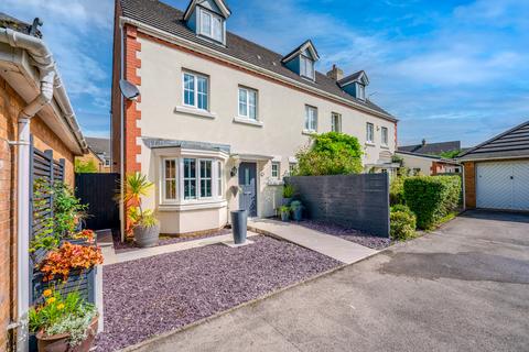 4 bedroom end of terrace house for sale, Fisher Hill Way, Radyr, Cardiff