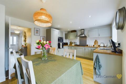 11 Harrier Road, Streethay, Lichfield, WS13 8WG