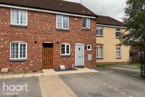 3 bedroom end of terrace house to rent, Poppy Road, Lincoln