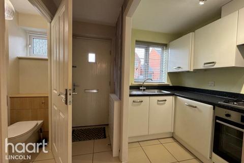 3 bedroom end of terrace house to rent, Poppy Road, Lincoln