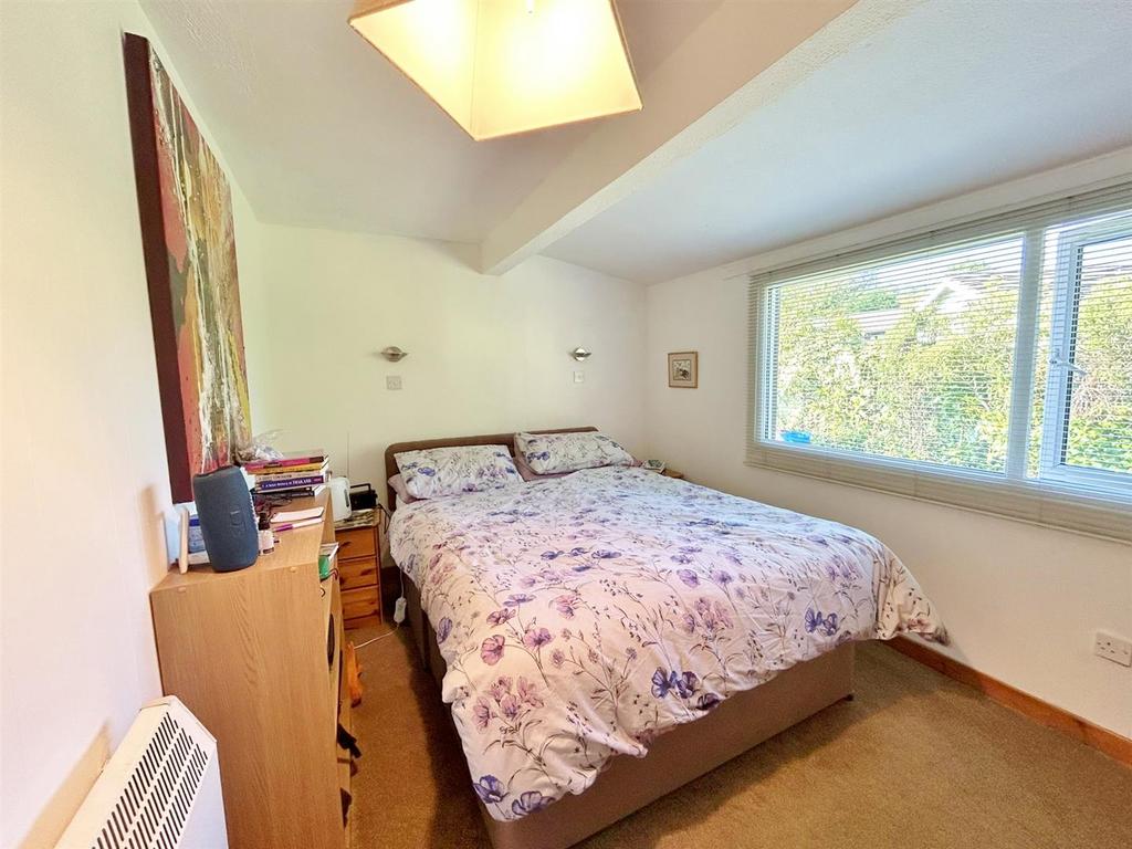 Bed 1