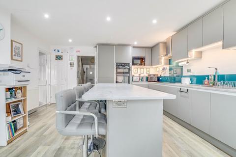 84 Bishopsteignton, Shoeburyness, Southend-on-sea, SS3 8AS