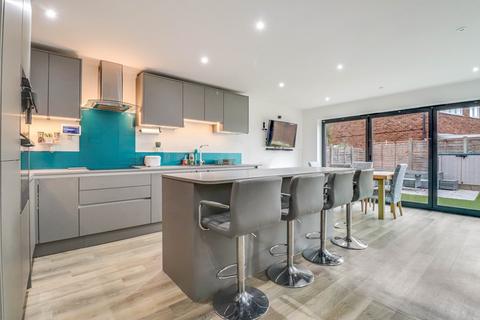 84 Bishopsteignton, Shoeburyness, Southend-on-sea, SS3 8AS