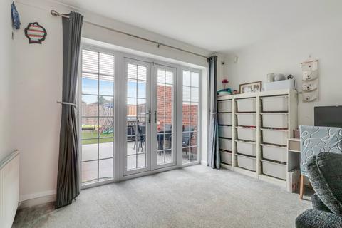84 Bishopsteignton, Shoeburyness, Southend-on-sea, SS3 8AS