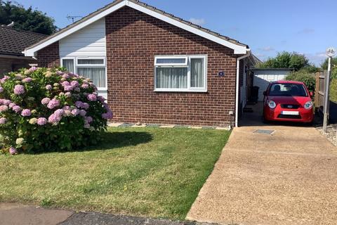 3 bedroom detached bungalow to rent, The Meers, Essex CO13