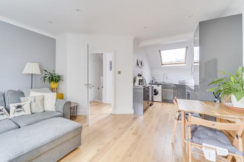 2 bedroom apartment for sale, Stapleton Hall Road, Stroud Green N4