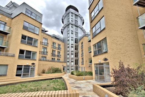 3 bedroom apartment to rent, Homerton Street, Cambridge CB2