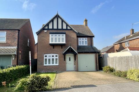 3 bedroom detached house for sale, Hoplands Road, Coningsby LN4