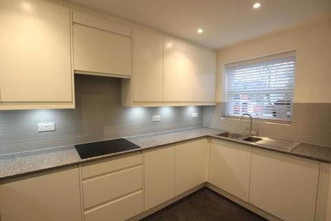 3 bedroom end of terrace house to rent, Orchard Road, Herts SG8