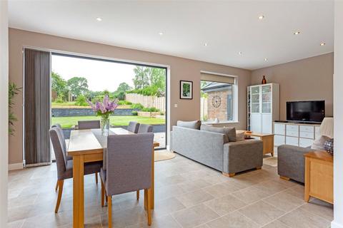 4 bedroom detached house for sale, White Feathers, Oakley, RG23