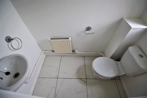 2 bedroom townhouse for sale, Park Crescent, Rotherham S63