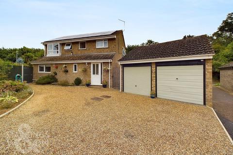 4 bedroom detached house for sale, Grovebury Close, Brundall, Norwich