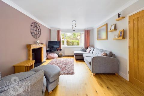 4 bedroom detached house for sale, Grovebury Close, Brundall, Norwich