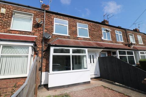 2 bedroom terraced house to rent, Penshurst Avenue, Hessle