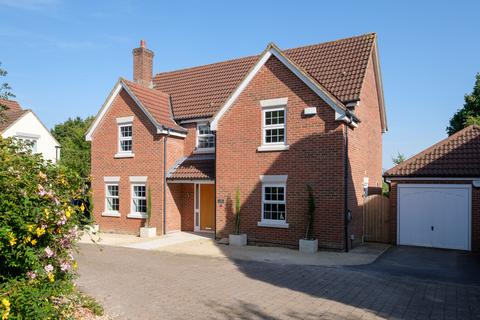 4 bedroom detached house for sale, Walton Crescent, Winford