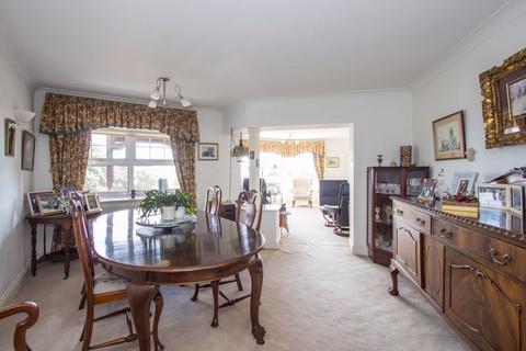 3 bedroom flat for sale, Glynne Tower, Bridgeman Road, Penarth