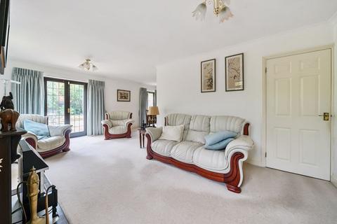 2 bedroom detached house for sale, Croft Close, Tonbridge, TN10 4LA