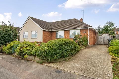 2 bedroom semi-detached bungalow for sale, Salisbury Close, Tonbridge, TN10 4PJ