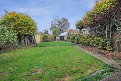 4 bedroom detached house for sale, Wansunt Road, Bexley