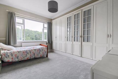 67 Midhurst Hill, Bexleyheath, DA6 7NP