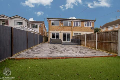 4 bedroom semi-detached house for sale, Coriander Road, Tiptree