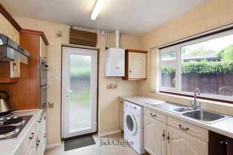 2 bedroom semi-detached bungalow for sale, Hartfield Close, Tonbridge