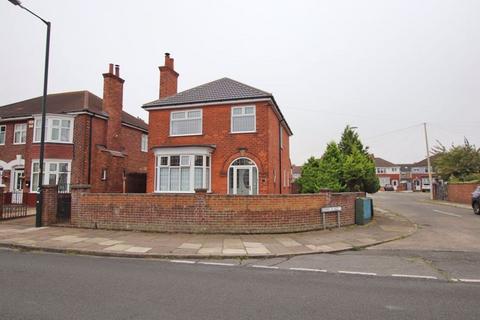 4 bedroom detached house for sale, BRERETON AVENUE, CLEETHORPES