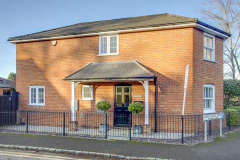 3 bedroom detached house for sale, Abney Court Drive, Bourne End