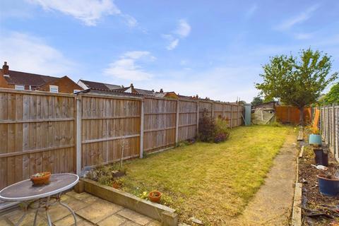 3 bedroom terraced house for sale, Tarrington Road, Gloucester