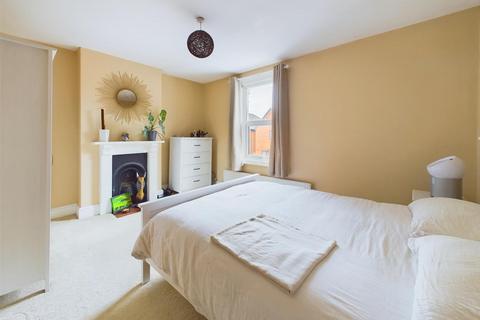 13 Tarrington Road, Gloucester, GL1 4PE