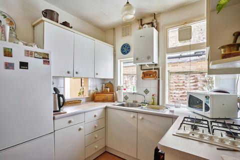 4 bedroom terraced house to rent, Crescent Lane