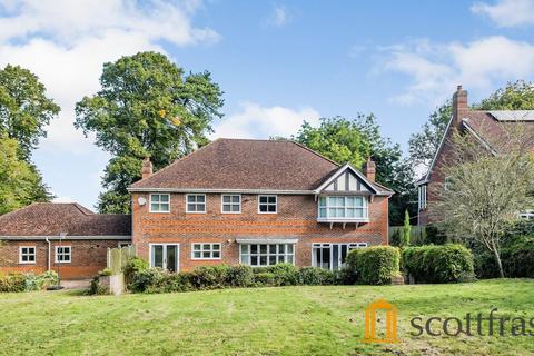 5 bedroom detached house to rent, Cumnor Hill, Oxford