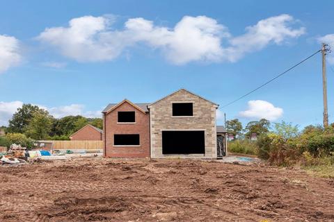 4 bedroom detached house for sale, Buxton Road, Congleton