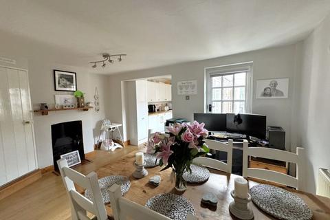 3 bedroom property for sale, The Common, Cranleigh