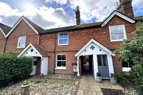 3 bedroom property for sale, The Common, Cranleigh