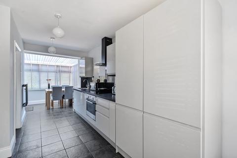 73 Bachelor Gardens, Harrogate, HG1 3EA