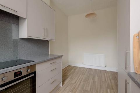 3 bedroom flat to rent, High Street, North Berwick, East Lothian