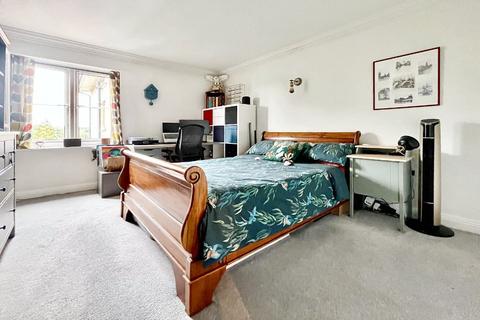 2 bedroom apartment for sale, Norwich Avenue West, Bournemouth, Dorset, BH2