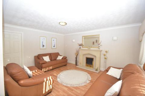 3 bedroom detached bungalow for sale, The Larches, Moodiesburn, Glasgow, G69 0JZ