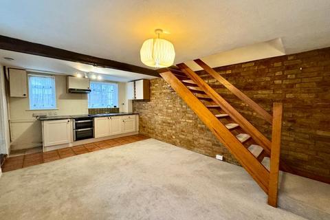 2 bedroom end of terrace house for sale, School House Mews, High Street, Silsoe, Bedfordshire, MK45 4DY