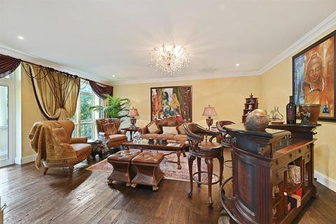 6 Copse Close, Northwood, HA6 2XG