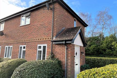 1 bedroom house to rent, Hammonds Lane, Billericay CM11